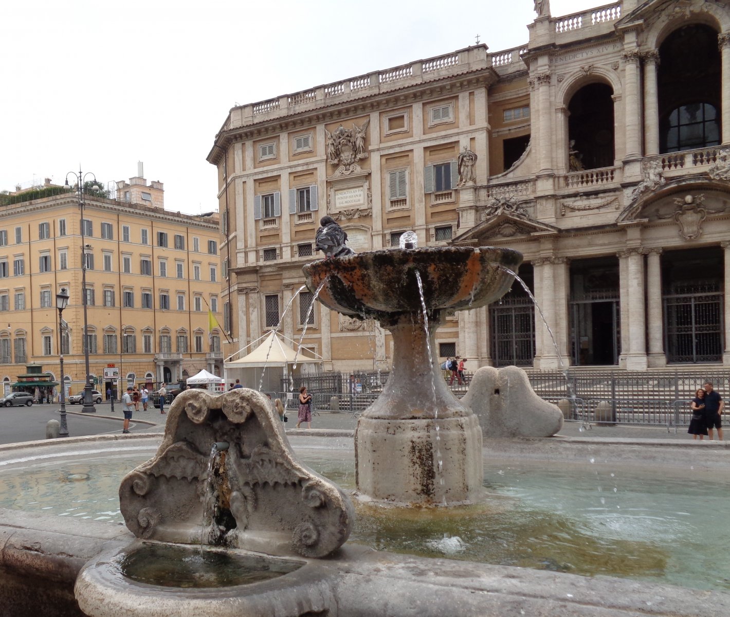 Santa Maria Maggiore outside Rome.jpg