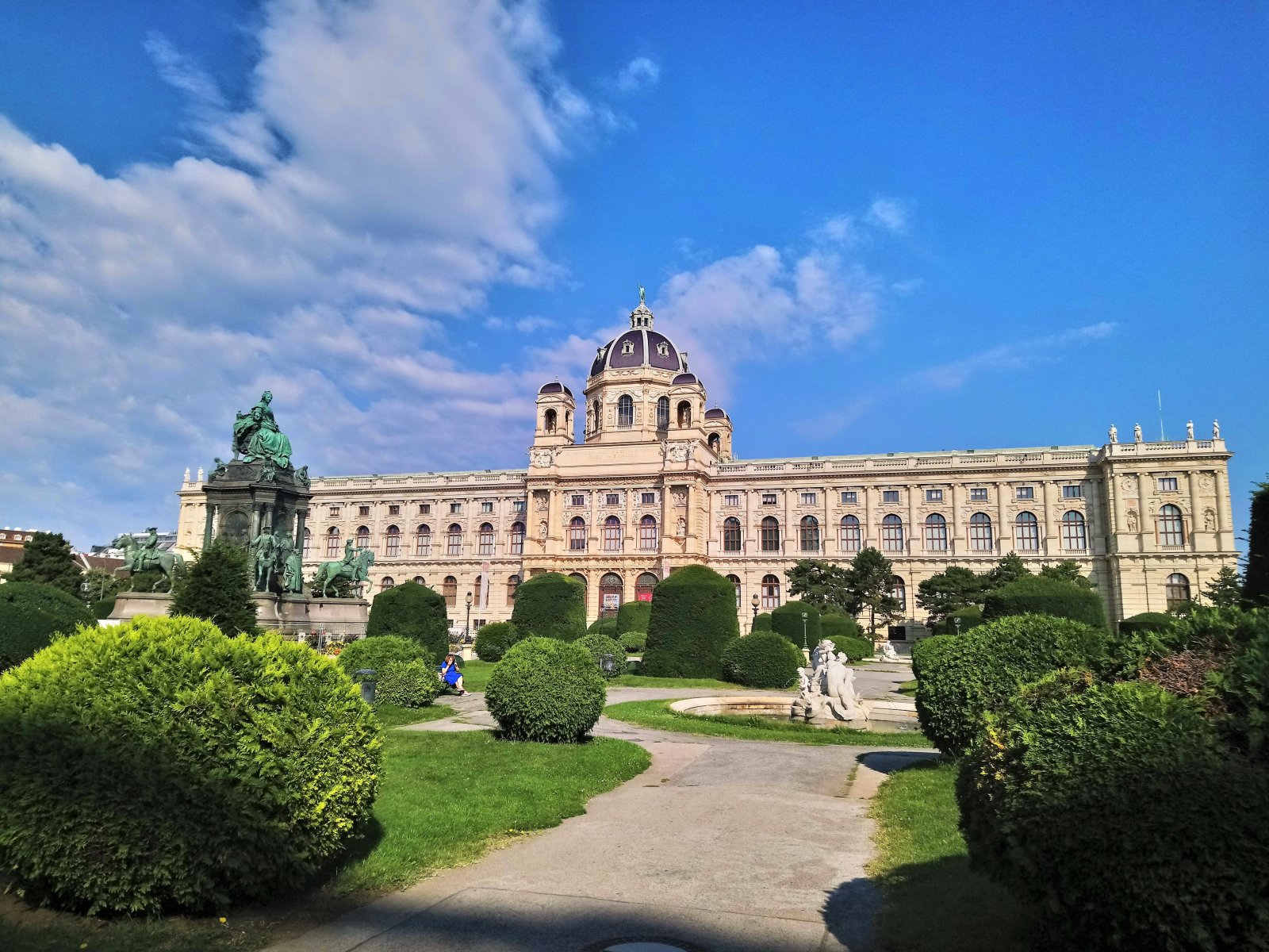 Vienna - Natural History Museum 01.JPG