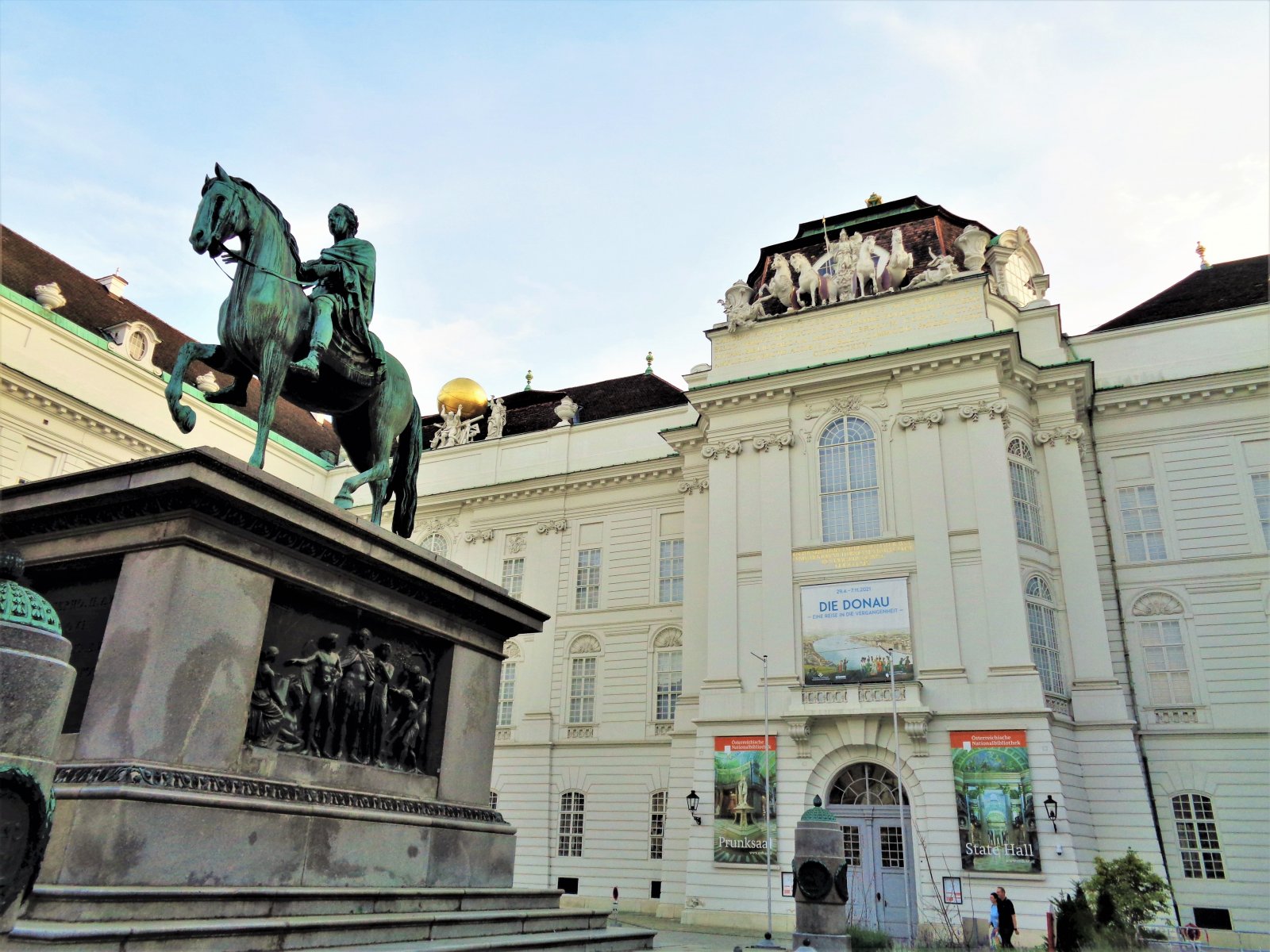 Vienna - Josephplatz 2.JPG