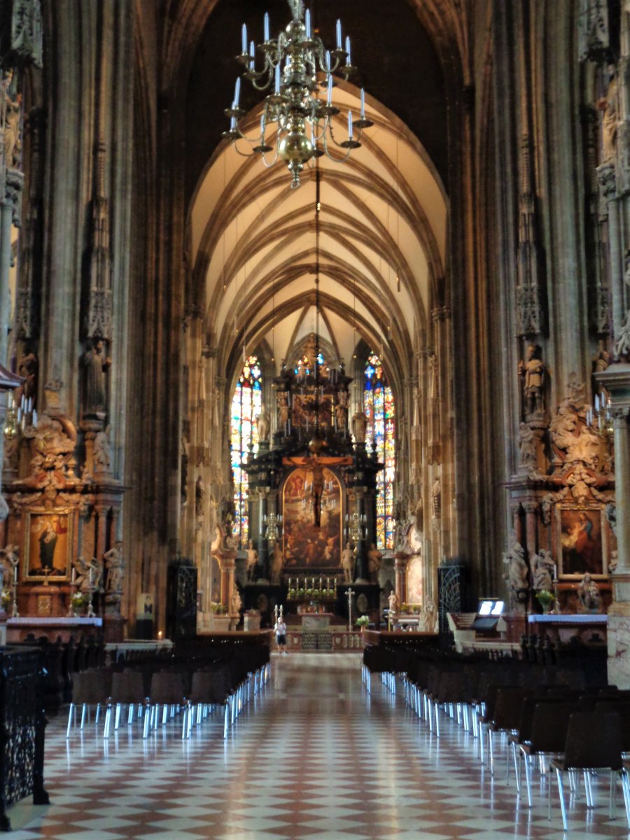 Vienna - Stephansdom 08.JPG