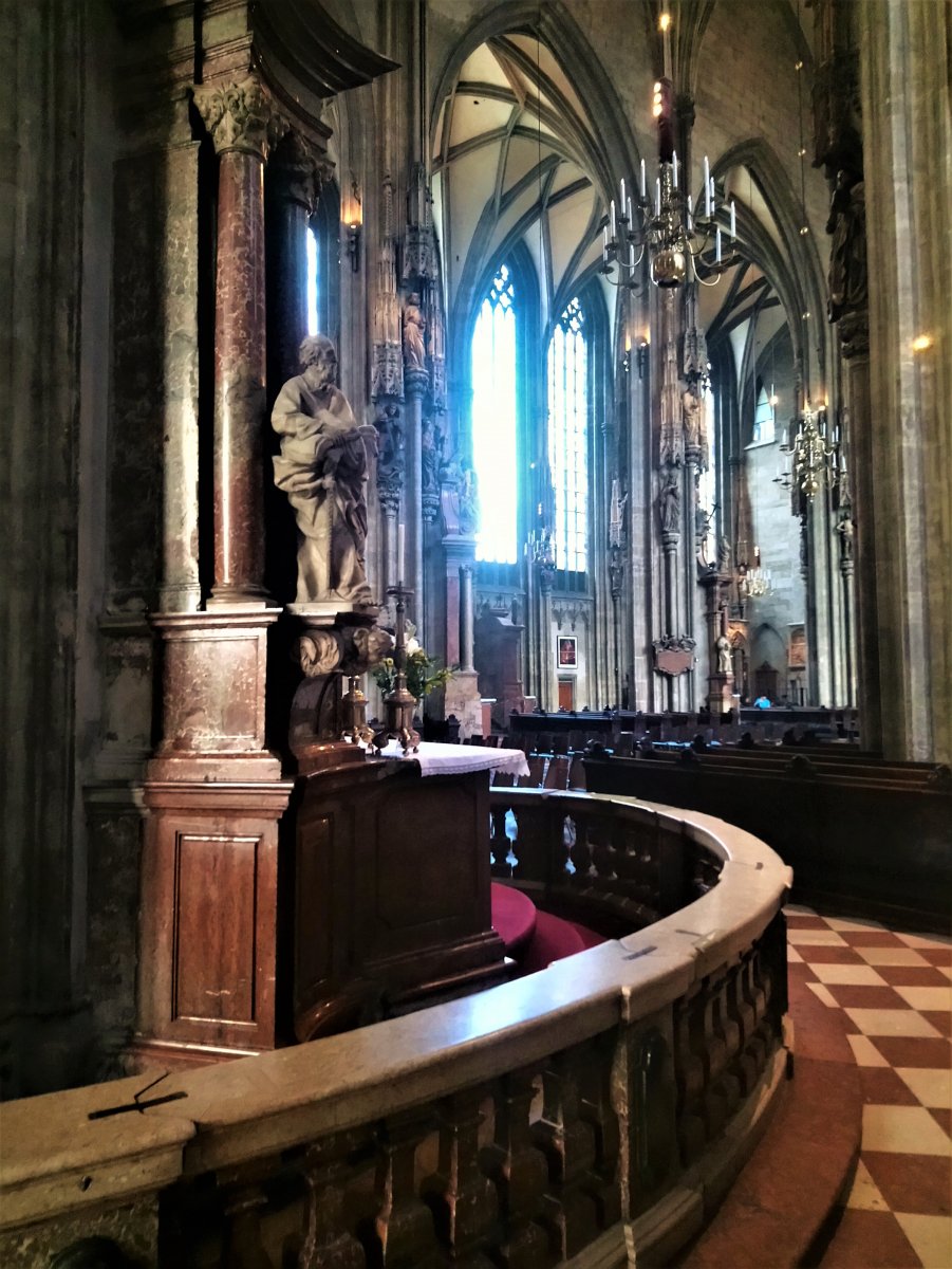 Vienna - Stephansdom 17.JPG