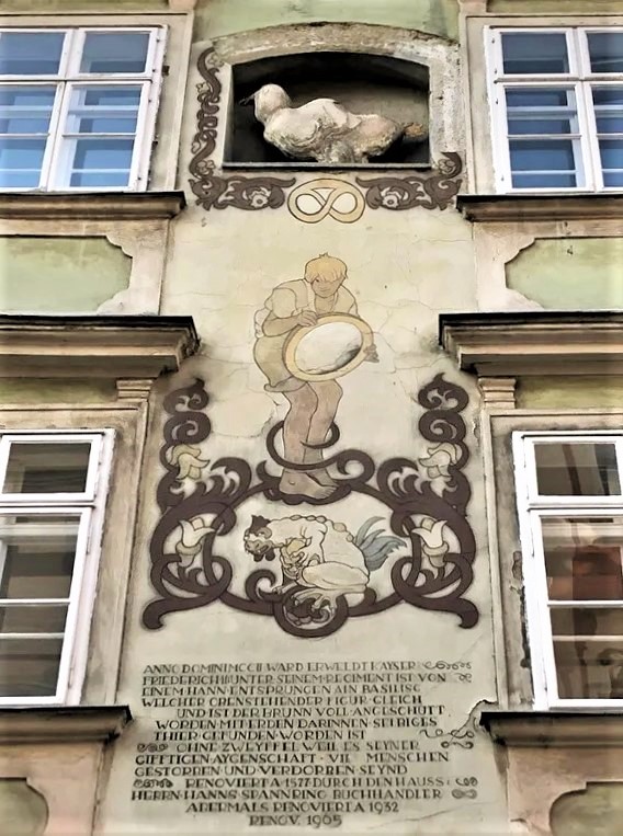 Vienna - Schönlaterngasse, Basiliskenhaus.jpg