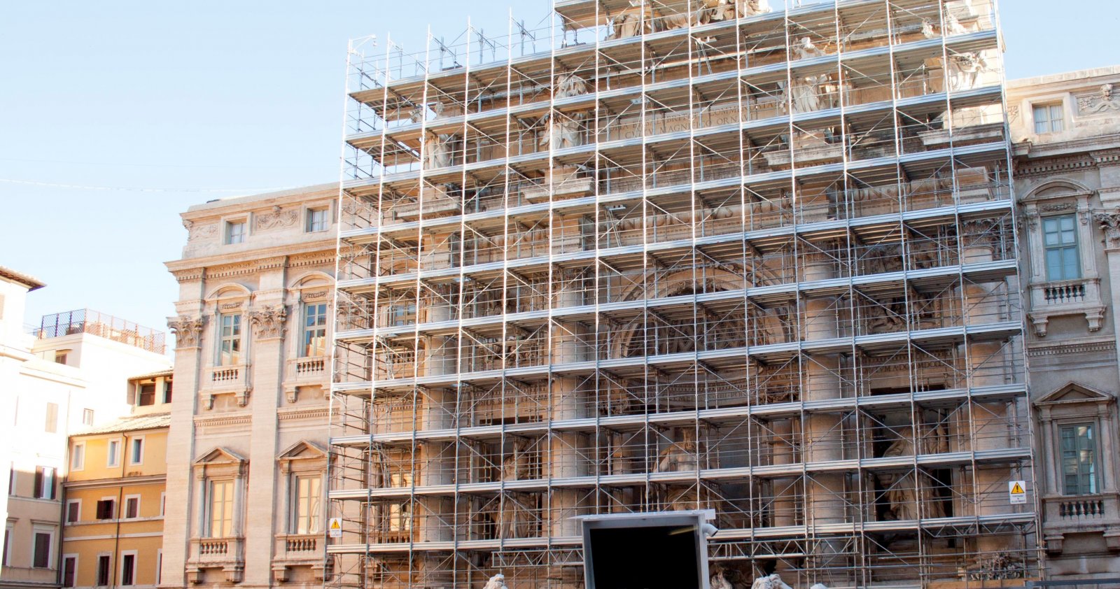 Trevi-Fountain-Renovation.jpg