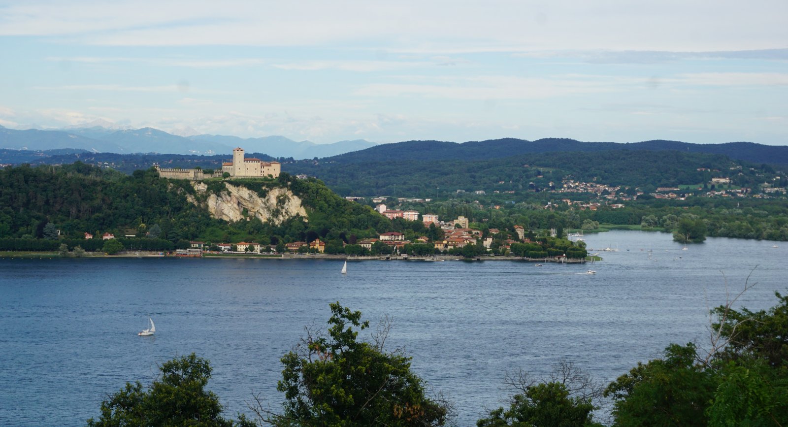 106.JPG