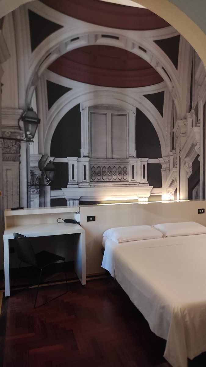 27.B&B Napoli Hotel.jpg
