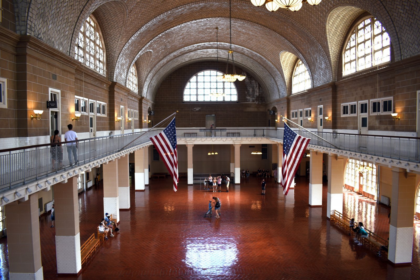 ellis_island_02.jpg