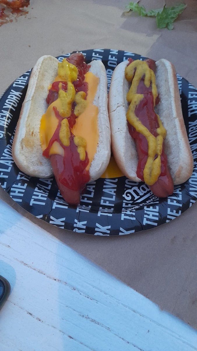 hotdog.jpg