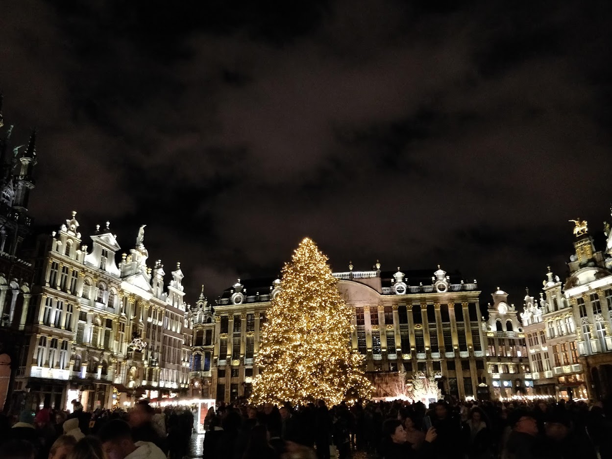 brussels grand place.jpg