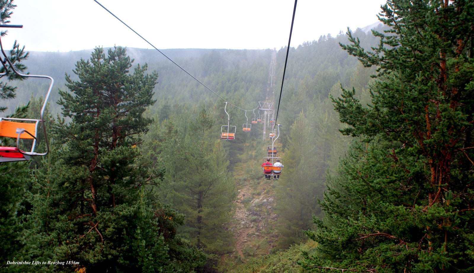 DSC02494 lifts to Pirin a.jpg