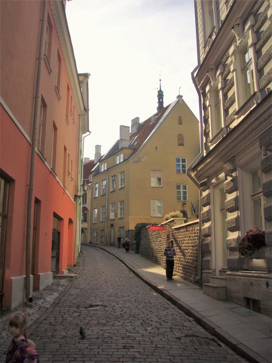 Tallinn 04, Old Town.JPG