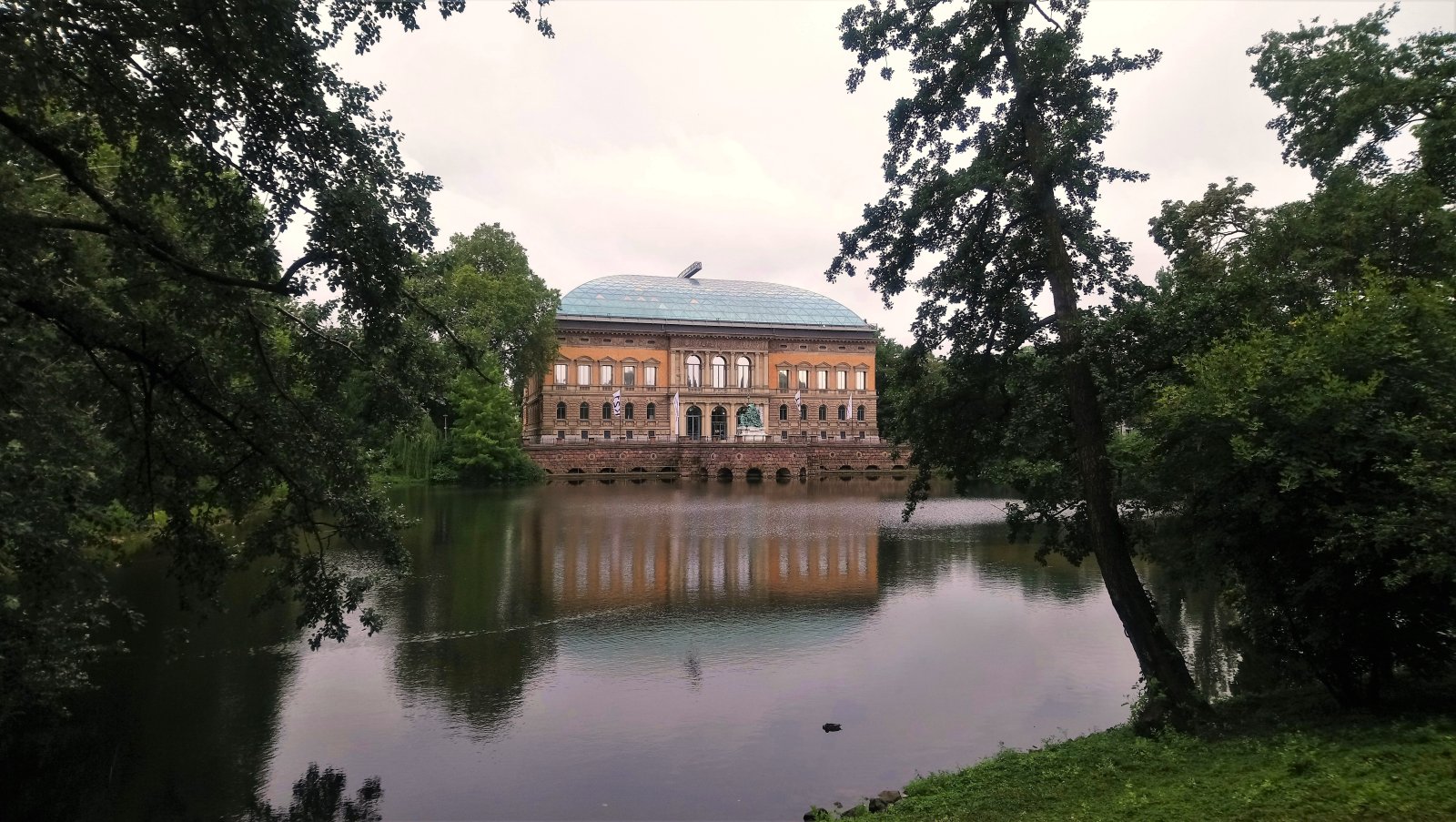 Düsseldorf - Ständehauspark 05 (Ständehaus).JPG