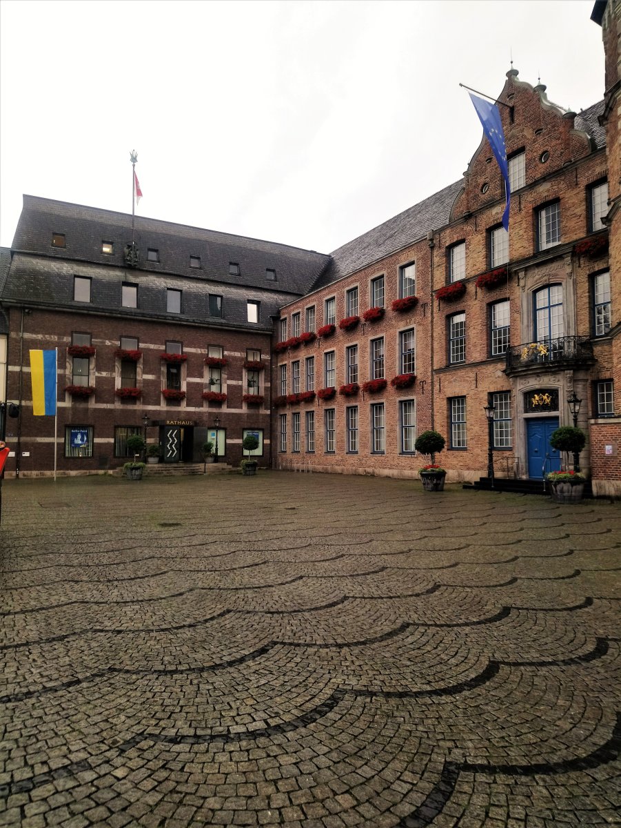 Düsseldorf - Marktplatz 01.JPG