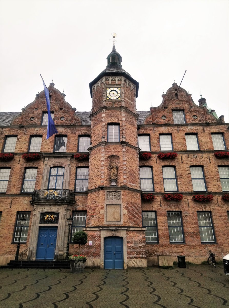 Düsseldorf - Marktplatz 03 (Old Town Hall).JPG