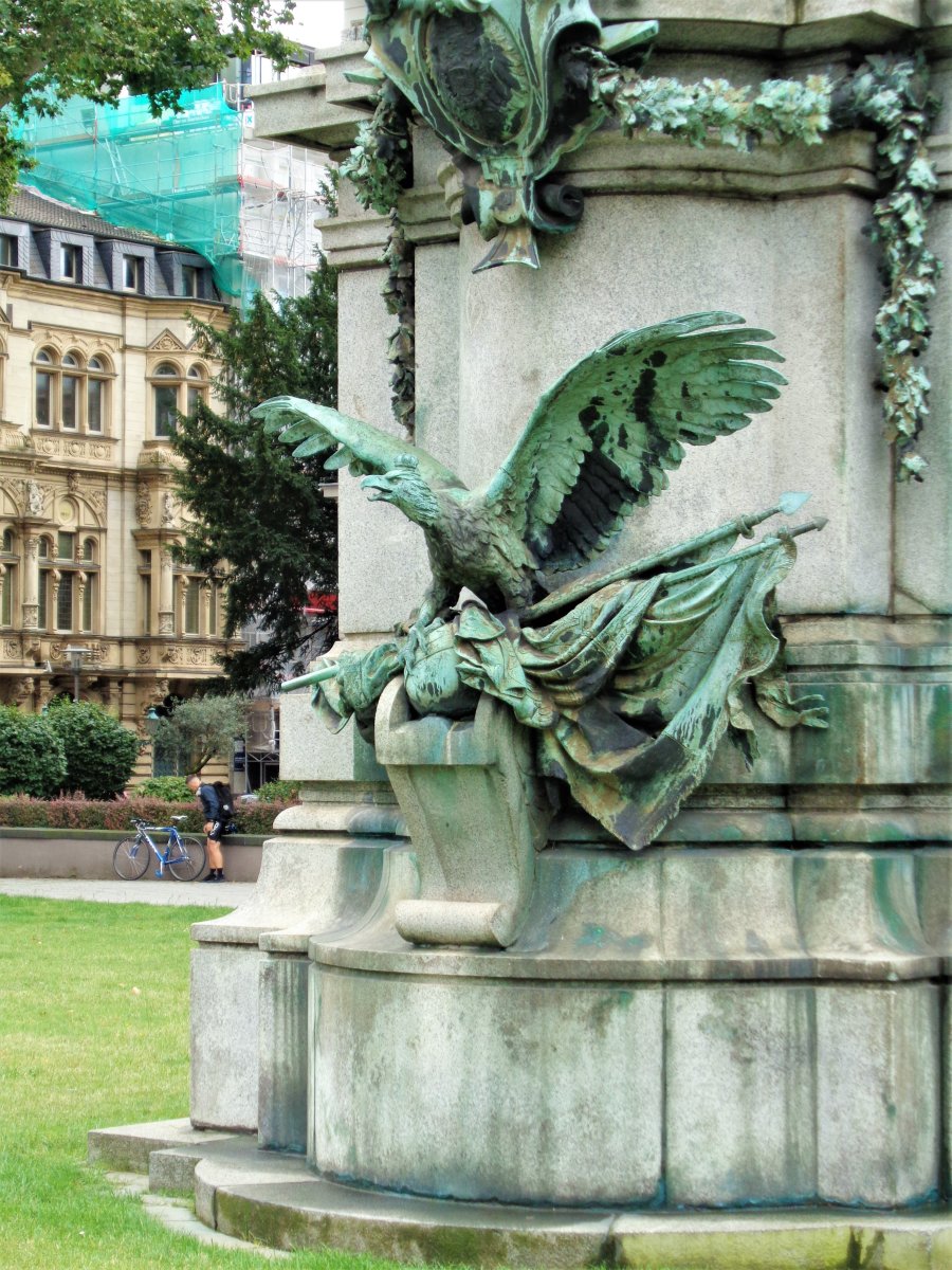 Düsseldorf - Martin Luther Platz 06 (Kaiser-Wilhelm I. Memorial).JPG