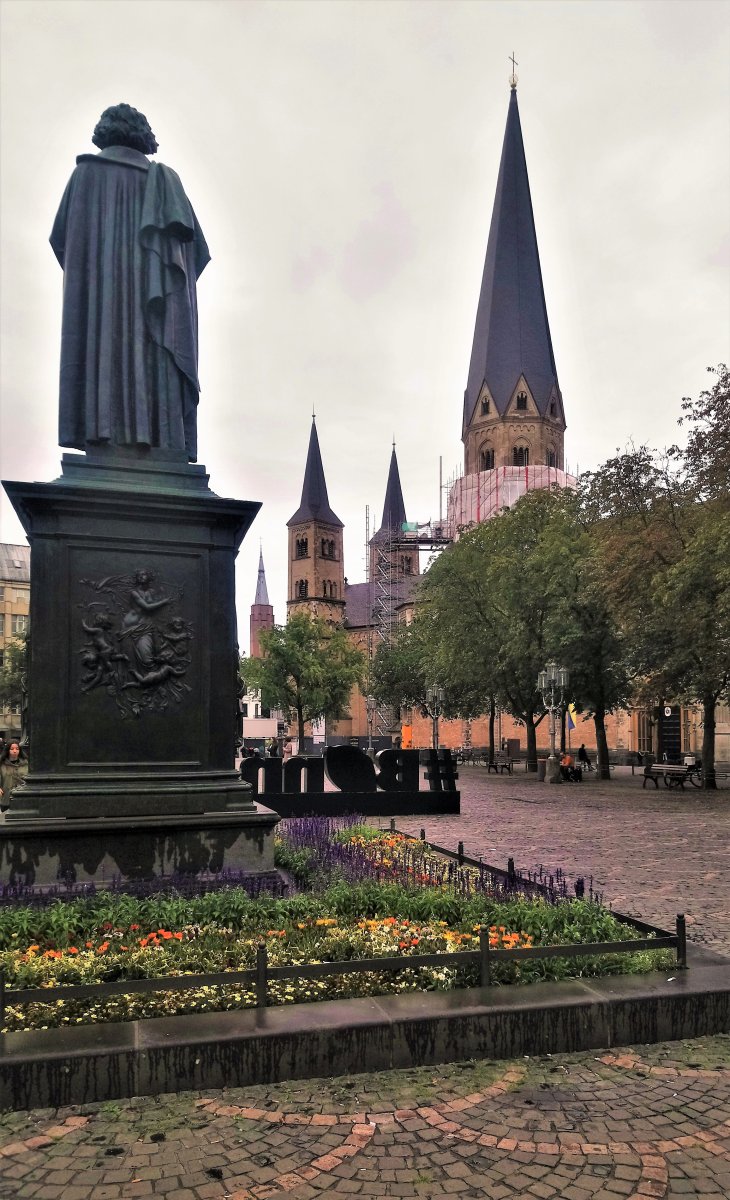 Bonn - Beethoven-Denkmal 3.JPG