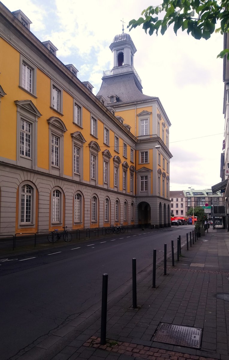 Bonn - Kurfürstliches Schloss 03.JPG