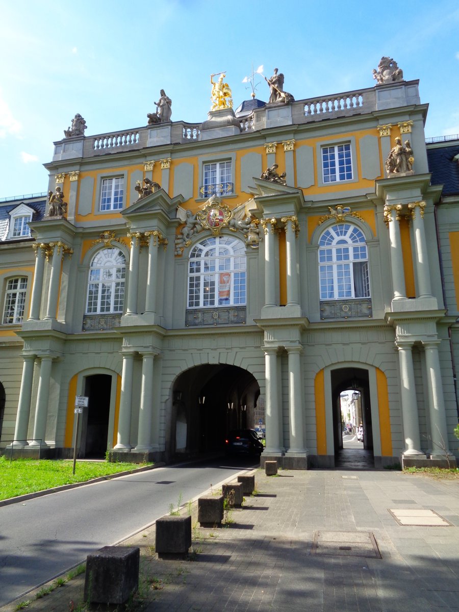 Bonn - Kurfürstliches Schloss 08.JPG