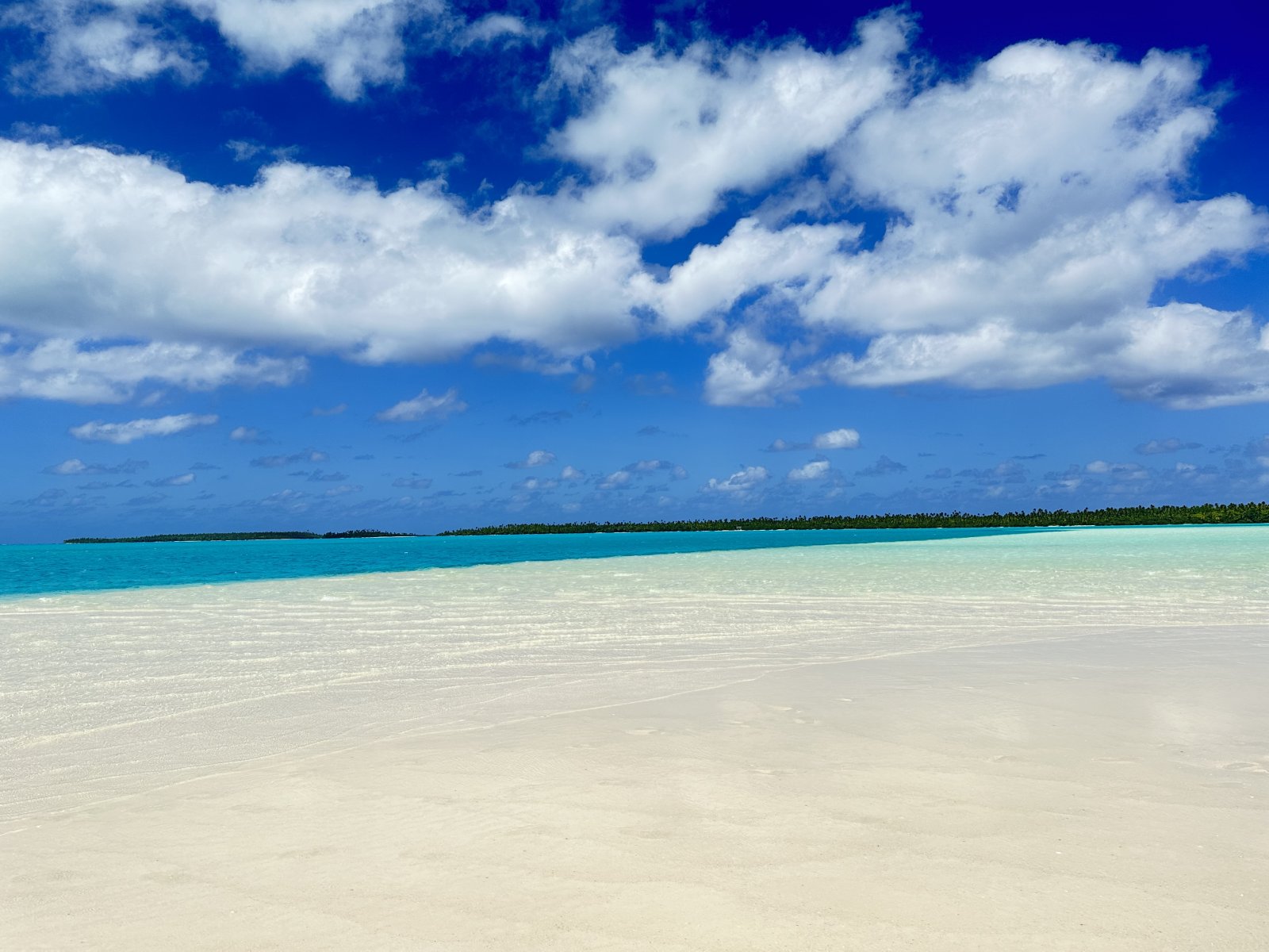 131b. Tapuaetai Sandbank 2.JPG