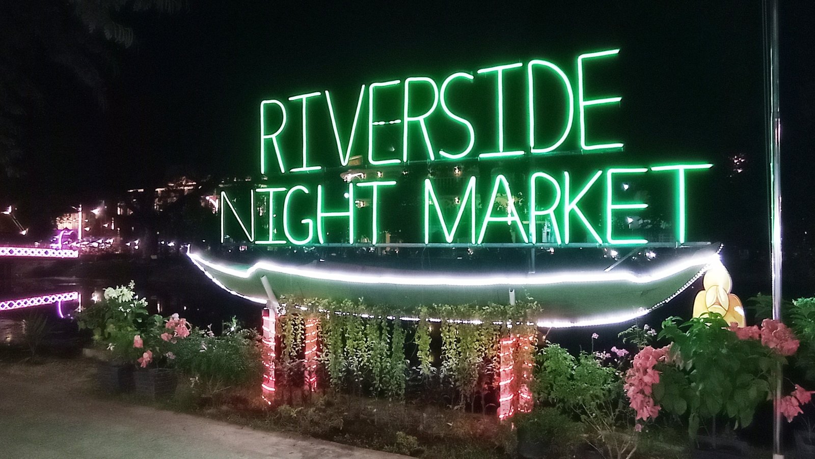 Riverside1.jpg
