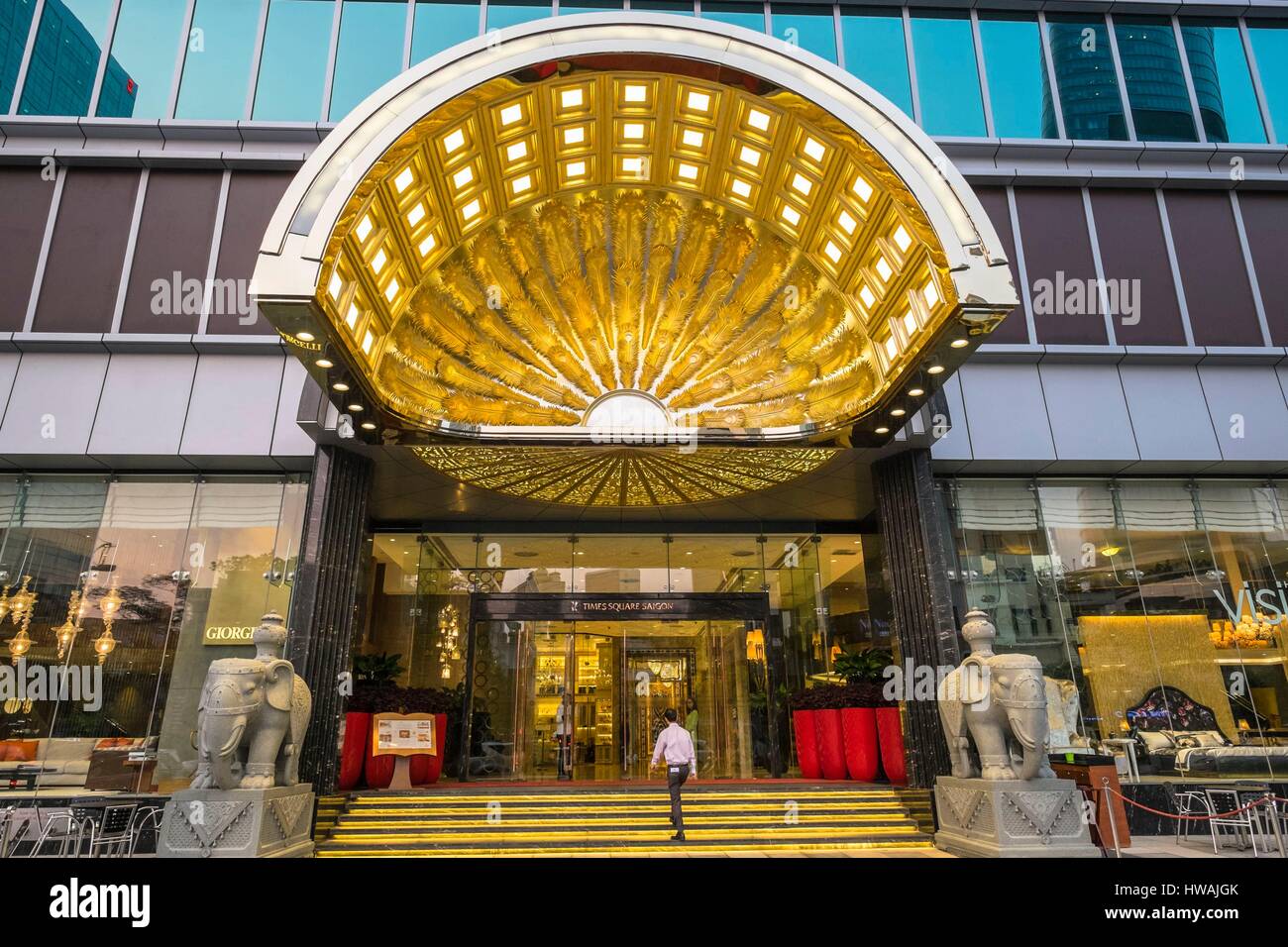 vietnam-southeast-region-ho-chi-minh-city-saigon-district-1-entrance-HWAJGK.jpg