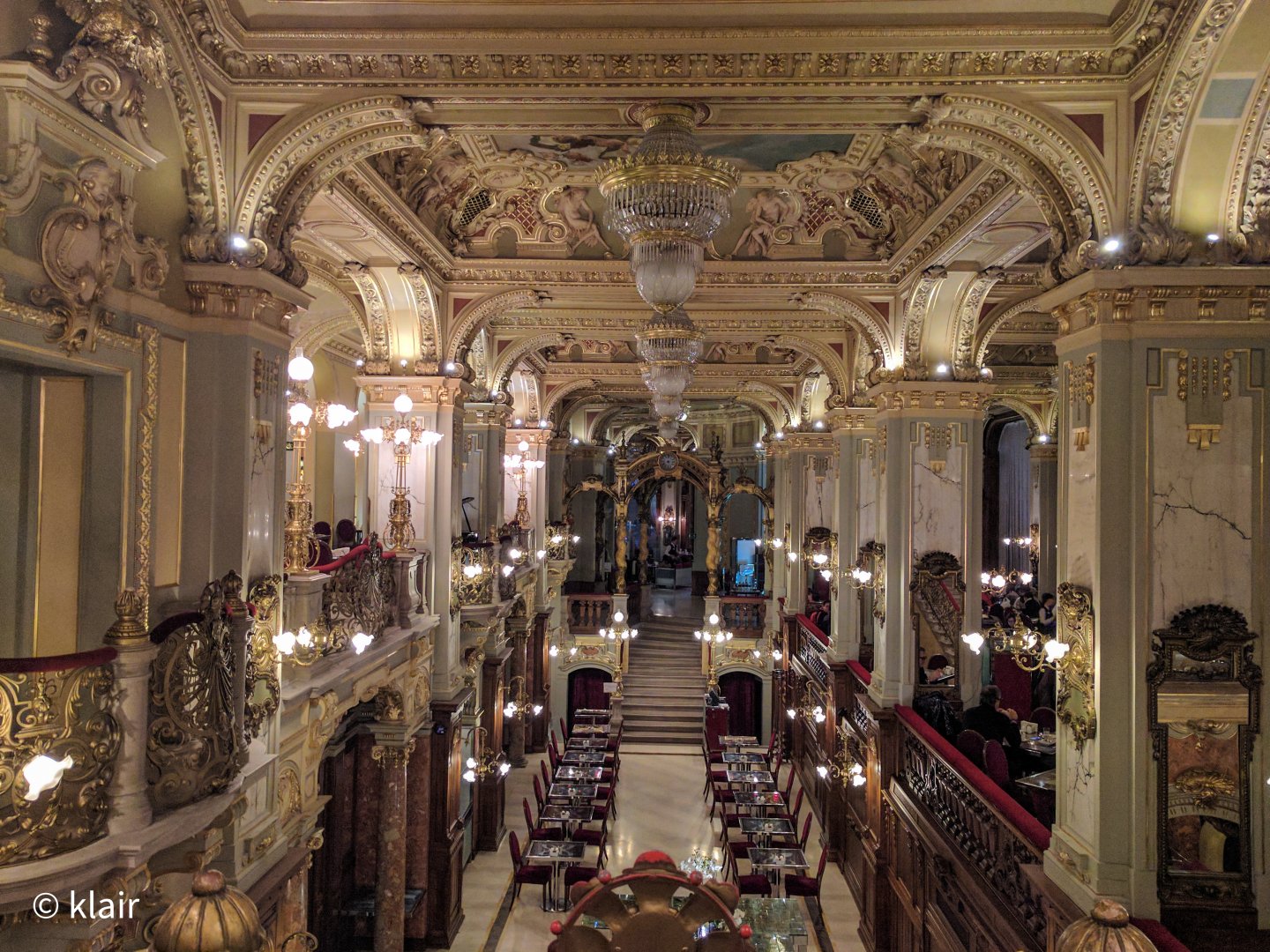 New York Cafe3.JPG