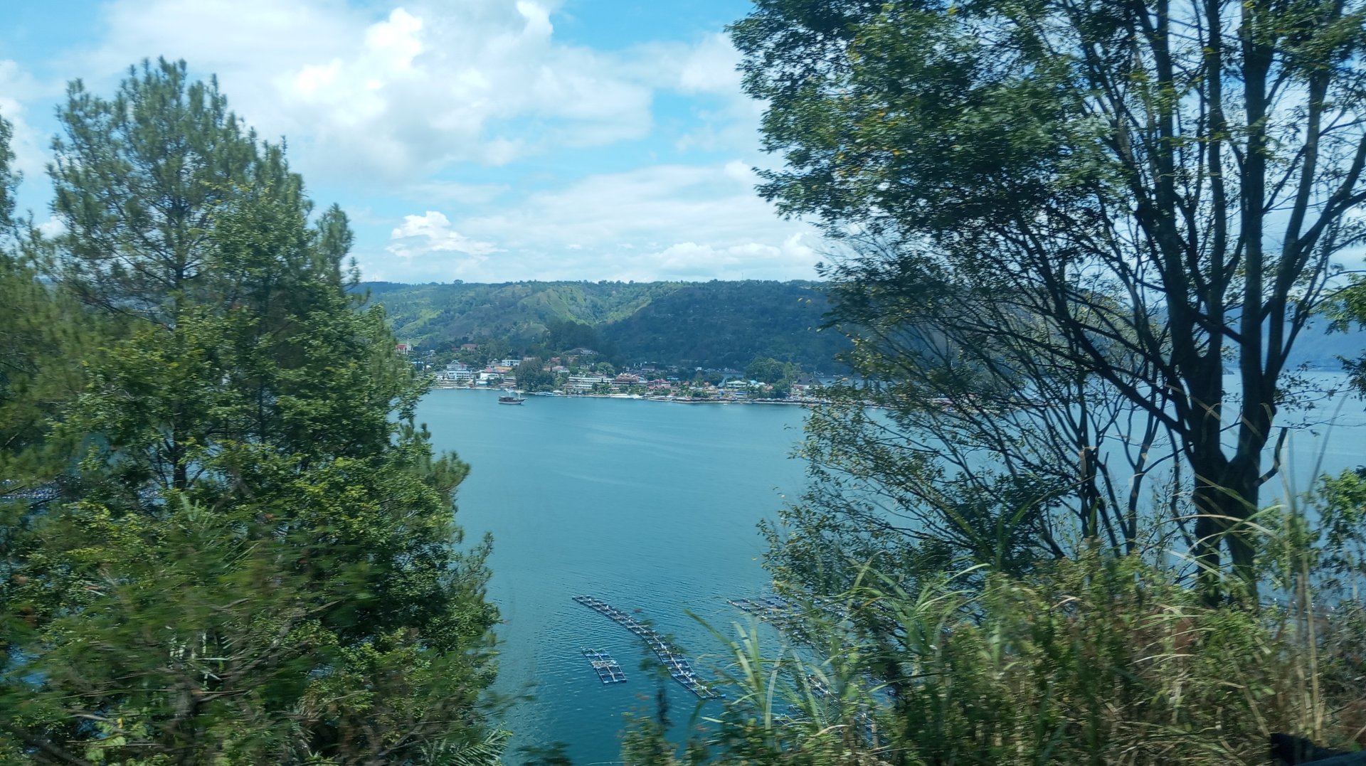 IMG_2 (281) Λίμνη Toba.jpg