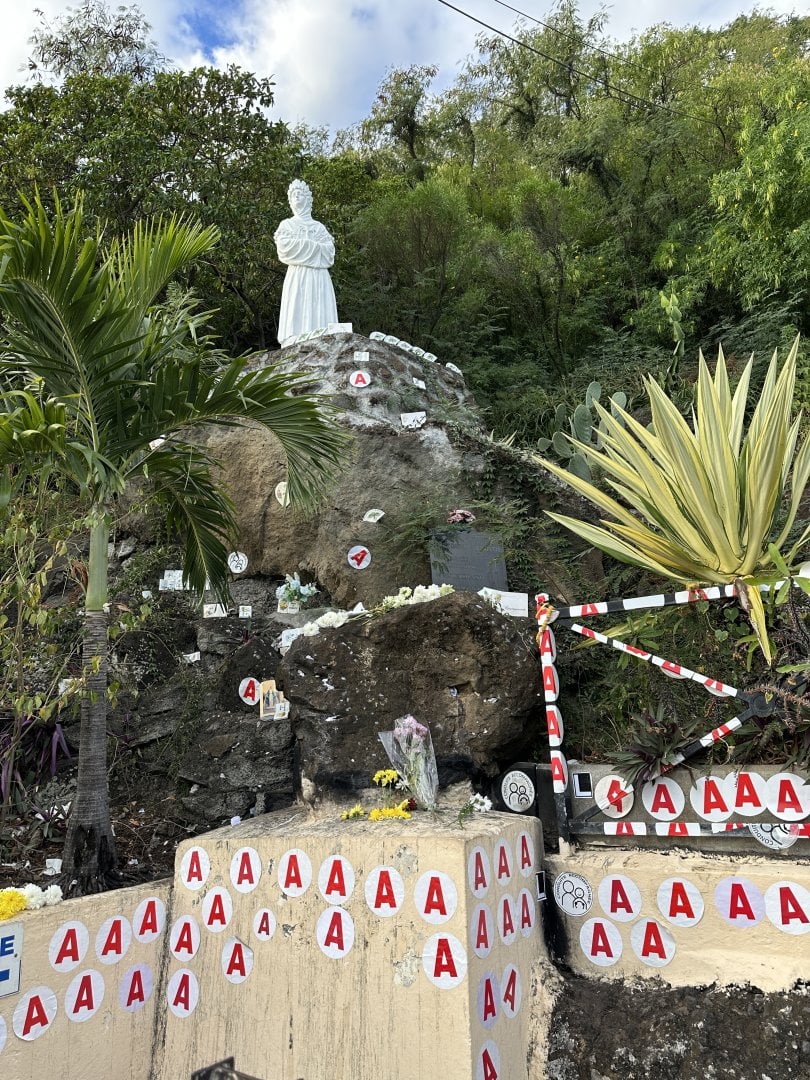 164c. Chapelle Notre Dame de la Salette 3.JPG