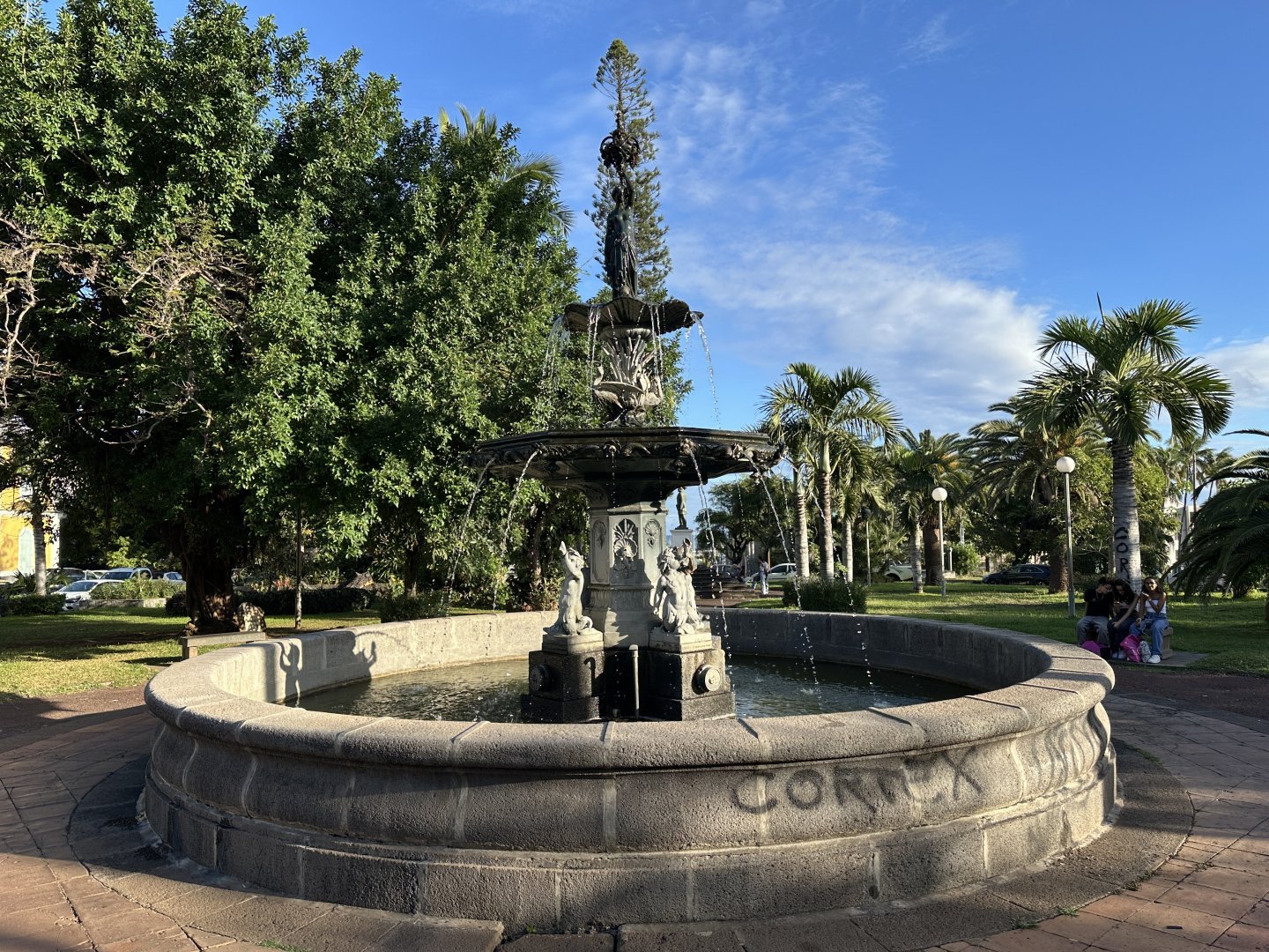 177b. Συντριβάνι.JPG