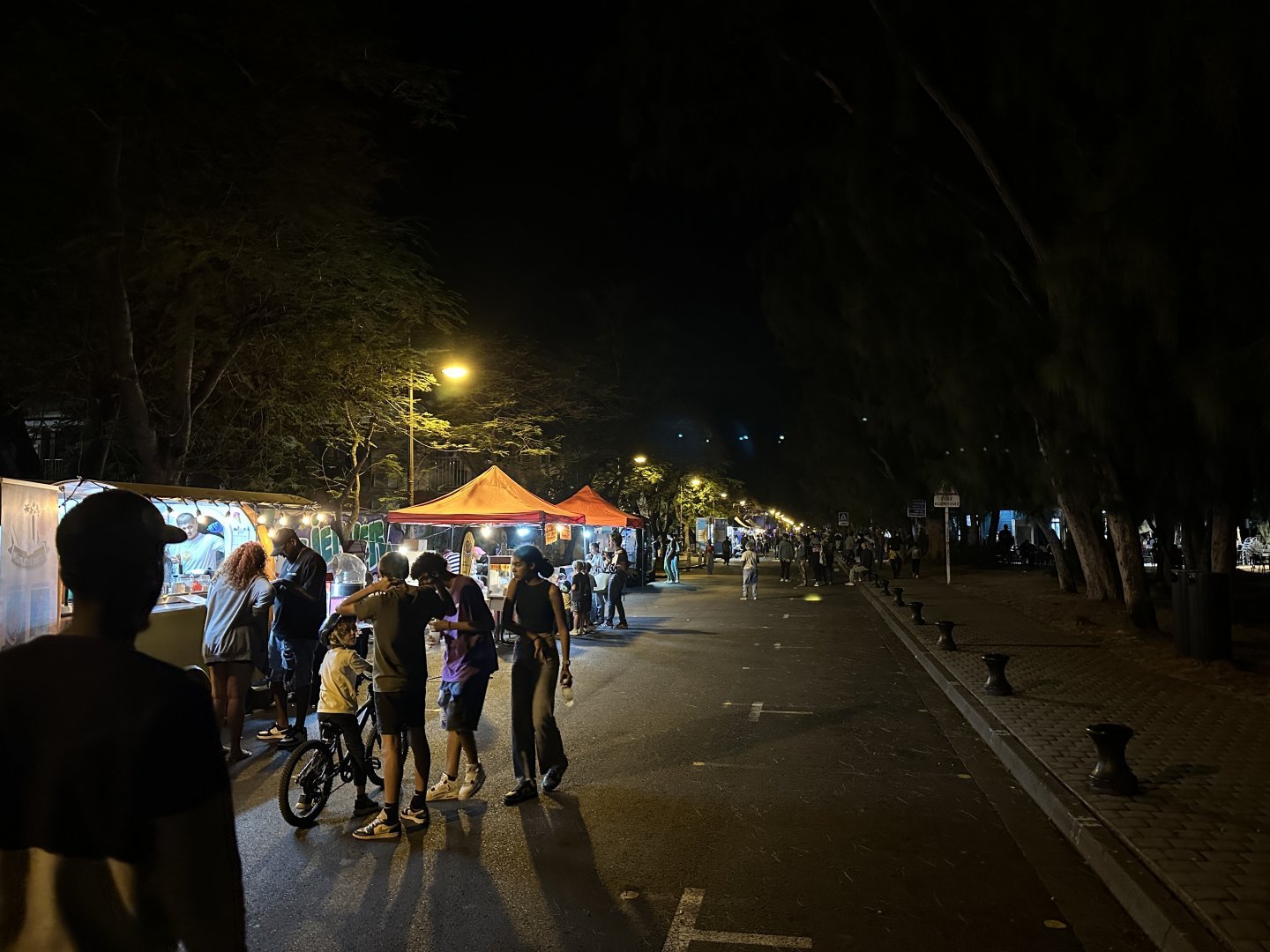 190b. Πεζοδρόμηση 2.JPG