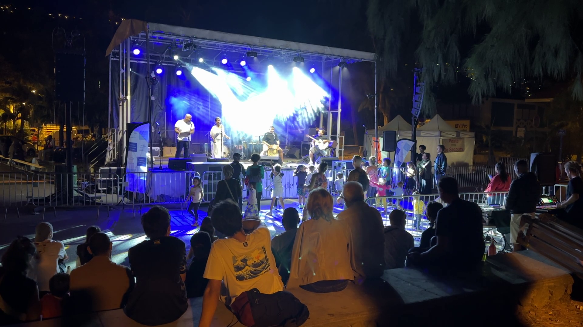 193c. Μπάντες 3.png