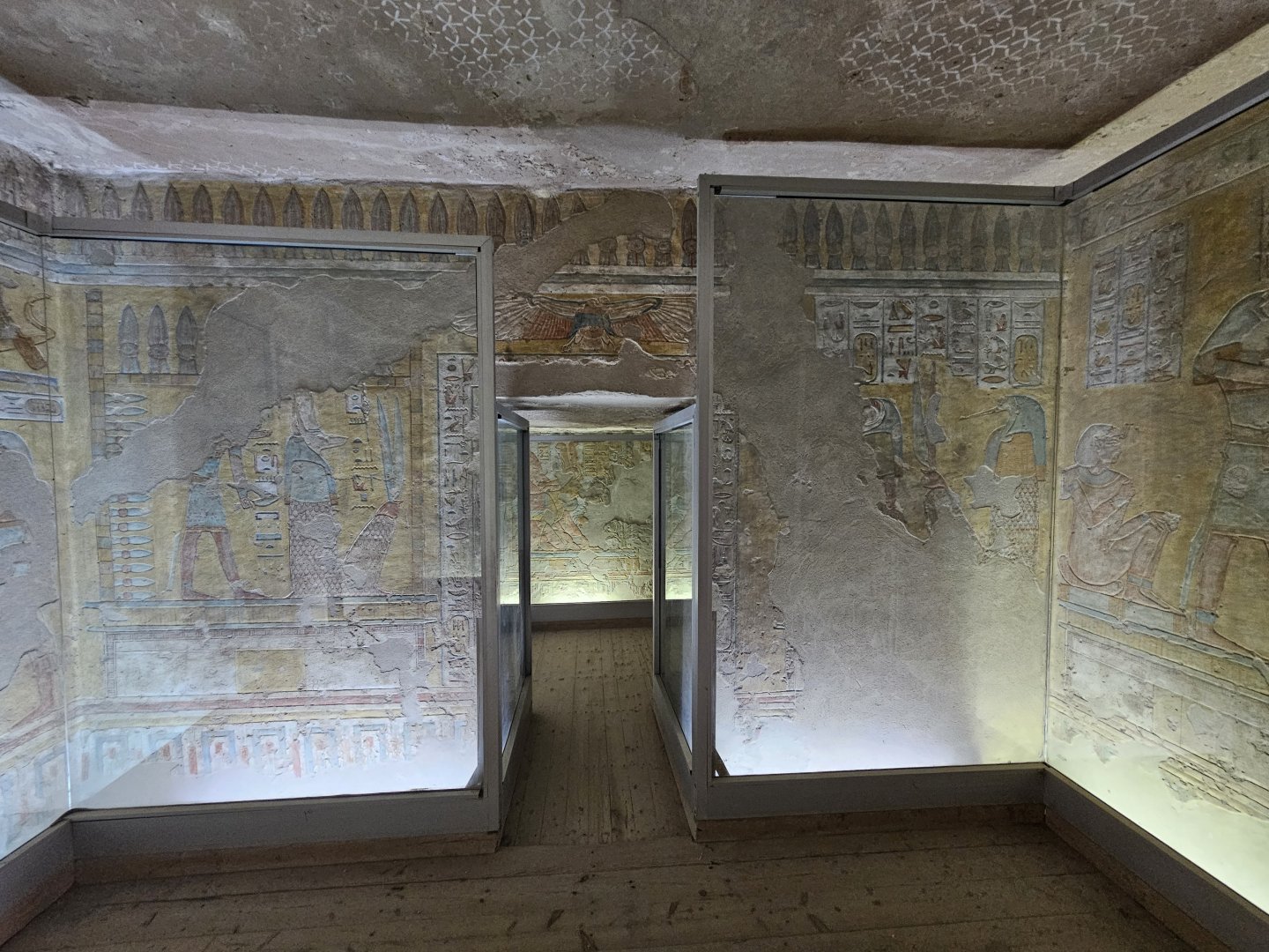 1.QV52 Tomb of Titi.jpg