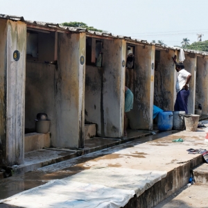 Yπαίθρια πλυντήρια. Κochi, Kerala