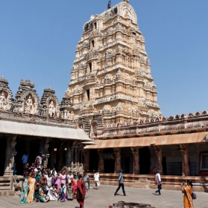 Virupaksha Temple (Pampapathi temple) 
Ηampi, Karnataka (UNESCO)