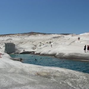 Παραλία Σαρακίνικο, Μήλος, Κυκλάδες