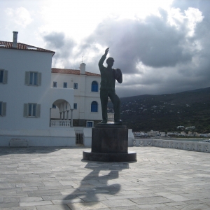 Χώρα - Πλατεία αφανούς ναύτη
