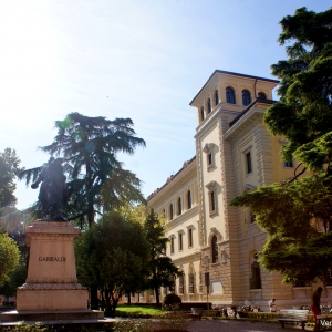 Verona,old post