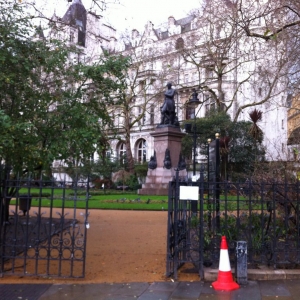 Victoria Embankment - Whitehall Gardens