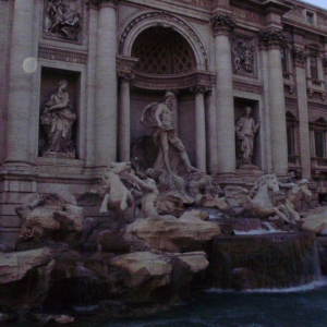 Fontana di Trevi...by night