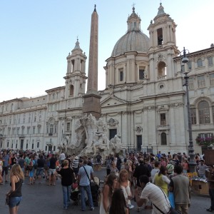 ΠΛΑΤΕΙΑ ΝΑΒΟΝΑ