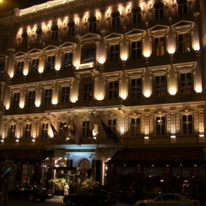 Το ιστορικό Sacher Hotel στο κέντρο της Βιέννης