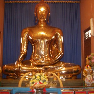 Χρυσός Βούδας στη Μπανγκόκ, ζυγίζει κάμποσους τόνους και είναι ατόφιο χρυσά
