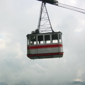 013_the_eibseecablecar_in_the_clouds