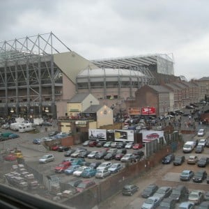 το γηπεδο Saint James' Park κατα την προσελευση των φιλαθλων