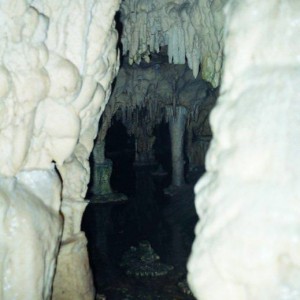 Σπηλαιο Περάματος