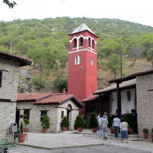 Yiannis 1