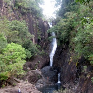 Koh chang-khlong phlu waterfall