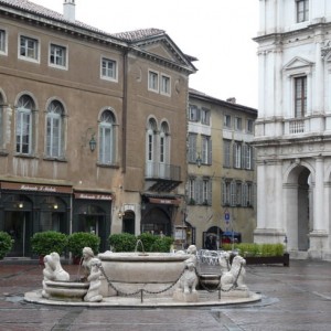 Bergamo Alta-Piazza Vecchia