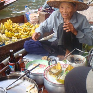 Damnoen Saduak Floating Market