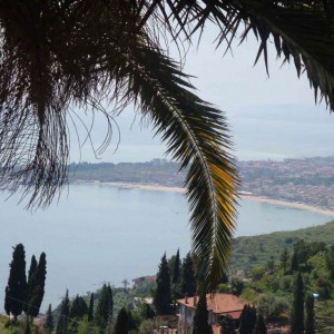 Taormina-Με θέα το Giardini Naxos