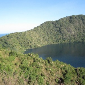 Satonda Island με την αλμυρη λιμνη